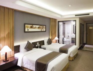 Muong Thanh Luxury Nhat Le Hotel