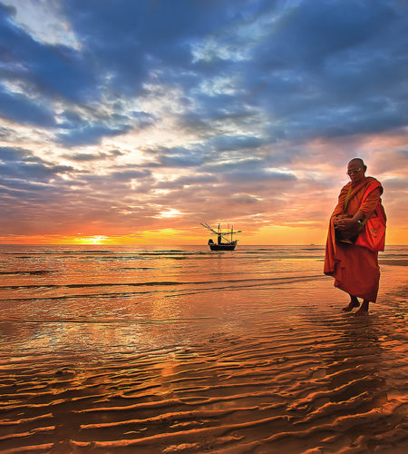 circuito-corto-de-bangkok-y-huahin-monjes-tailandia