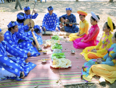 ĐỜN CA TÀI TỬ