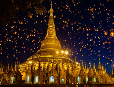 shwedagon pagoda yangon birmania