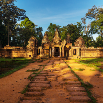 Explora los antiguos templos de Koh Ker y Beng Mealea