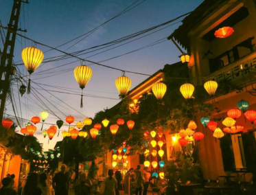 Hoian iluminada