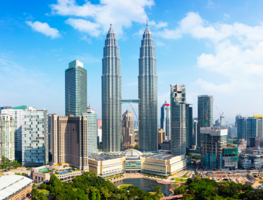 Titanes de Acero y Cristal en el Cielo de Kuala Lumpur