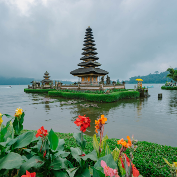 Exploración de los templos en Bali